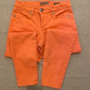 Nine West Vintage America Women’s Skinny Jeans. Size 4. Color orange/coral